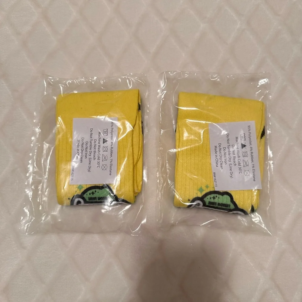 Starry Lemon Lime Fun Socks 2 Pack One Size Unisex NWT